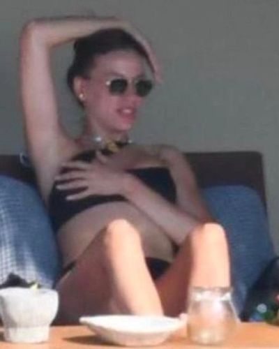 Serenay Sarıkaya seksi ifşa fotoğrafı 69944