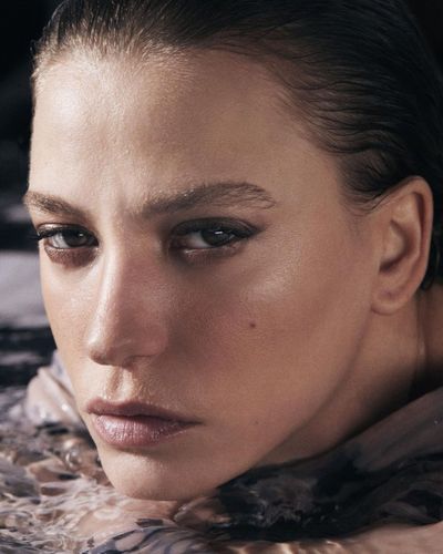 Serenay Sarıkaya seksi ifşa fotoğrafı 69943