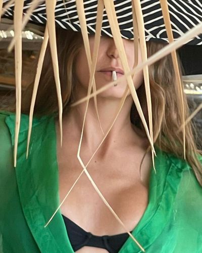 Serenay Sarıkaya seksi ifşa fotoğrafı 69907