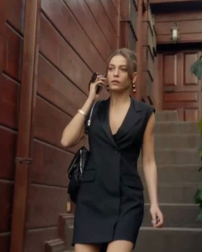 Serenay Sarıkaya seksi ifşa fotoğrafı 69795