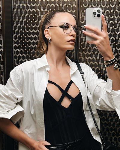 Serenay Sarıkaya seksi ifşa fotoğrafı 69737