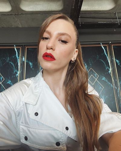 Serenay Sarıkaya seksi ifşa fotoğrafı 69655