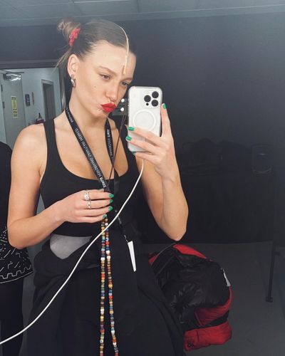 Serenay Sarıkaya seksi ifşa fotoğrafı 69649