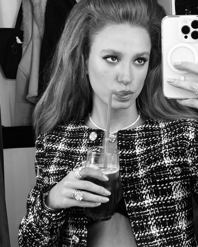 Serenay Sarıkaya seksi ifşa fotoğrafı 69619