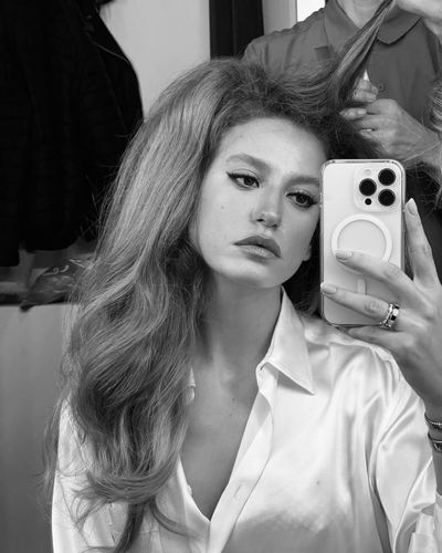 Serenay Sarıkaya seksi ifşa fotoğrafı 69597