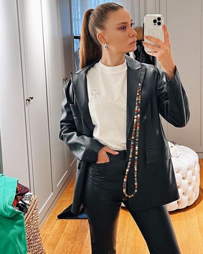 Serenay Sarıkaya seksi ifşa fotoğrafı 69583