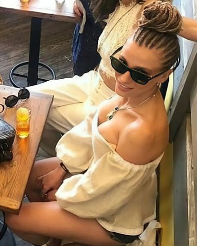 Serenay Sarıkaya seksi ifşa fotoğrafı 69555
