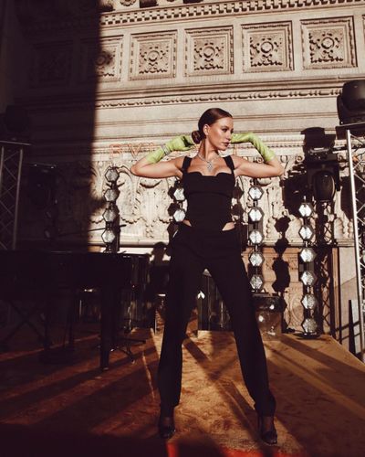 Serenay Sarıkaya seksi ifşa fotoğrafı 69531