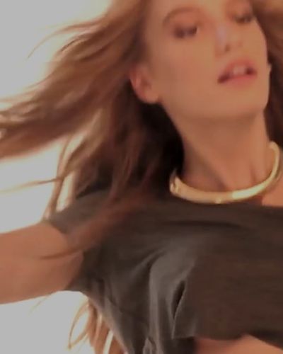 Serenay Sarıkaya seksi ifşa fotoğrafı 69490