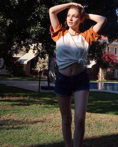 Serra Arıtürk seksi ifşa fotoğrafı 97