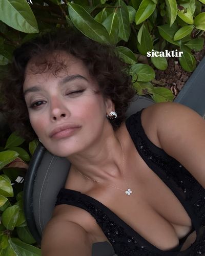 Serra Pirinç seksi ifşa fotoğrafı 192