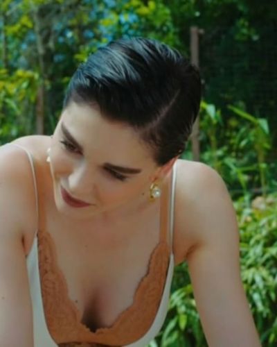 Sevcan Yaşar seksi ifşa fotoğrafı 22085