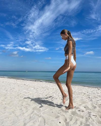 Şevval Şahin seksi ifşa fotoğrafı 55209