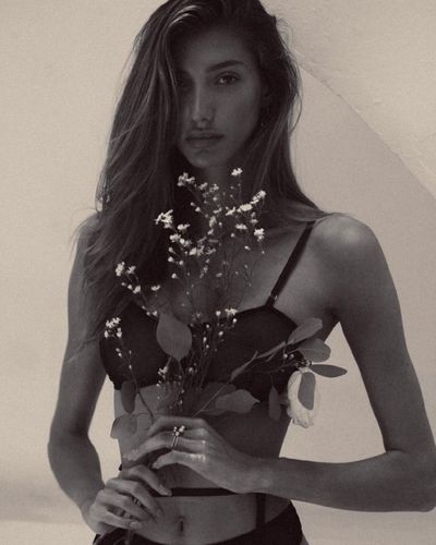 Şevval Şahin seksi ifşa fotoğrafı 55087