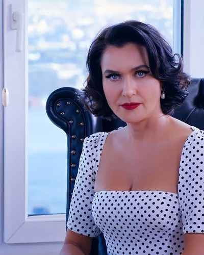 Şevval Sam seksi ifşa fotoğrafı 30