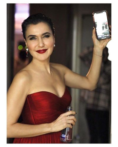 Şevval Sam seksi ifşa fotoğrafı 33