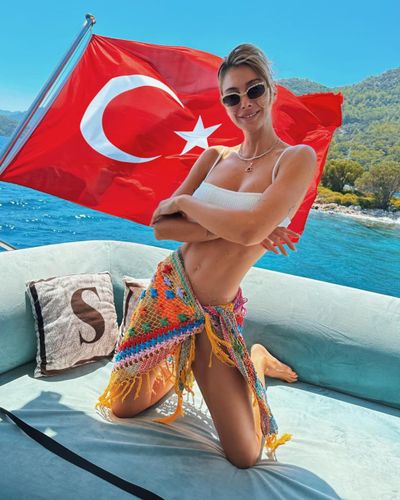 Şeyma Subaşı seksi ifşa fotoğrafı 100