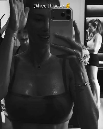 Şeyma Subaşı seksi ifşa fotoğrafı 1034