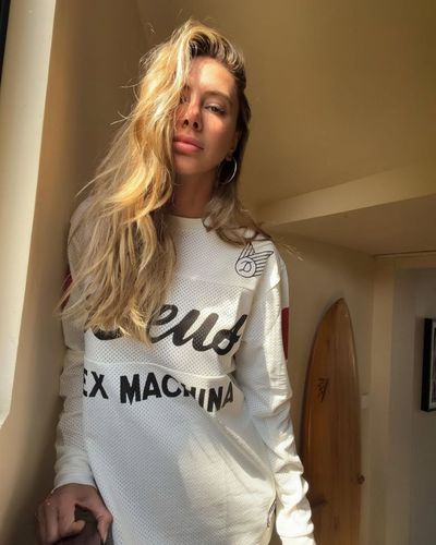Şeyma Subaşı seksi ifşa fotoğrafı 1053