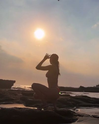 Şeyma Subaşı seksi ifşa fotoğrafı 1061