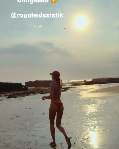 Şeyma Subaşı seksi ifşa fotoğrafı 1063
