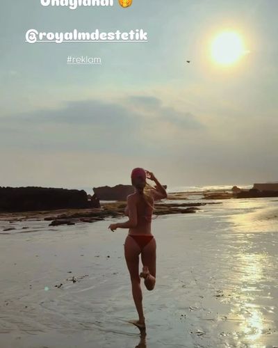 Şeyma Subaşı seksi ifşa fotoğrafı 1066