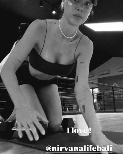 Şeyma Subaşı seksi ifşa fotoğrafı 1069