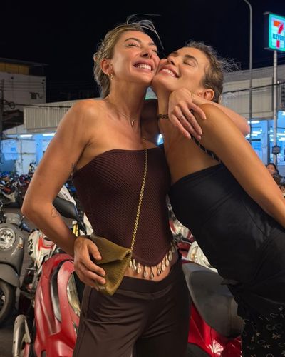 Şeyma Subaşı seksi ifşa fotoğrafı 1097