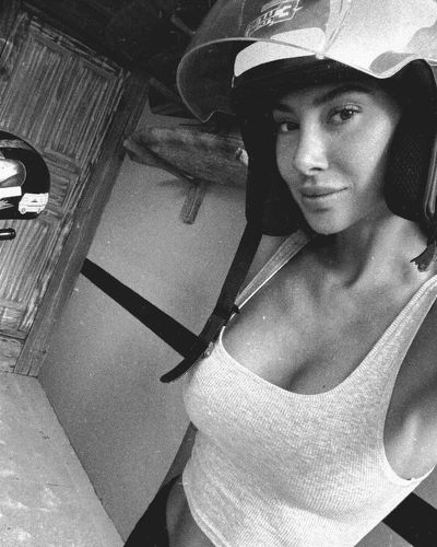 Şeyma Subaşı seksi ifşa fotoğrafı 1133