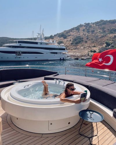 Şeyma Subaşı seksi ifşa fotoğrafı 20412