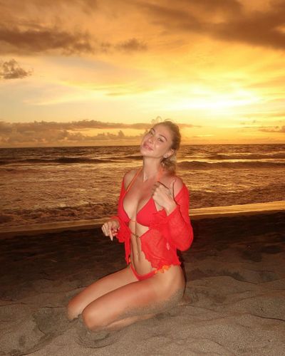 Şeyma Subaşı seksi ifşa fotoğrafı 48