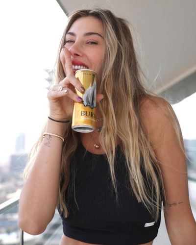 Şeyma Subaşı seksi ifşa fotoğrafı 16480