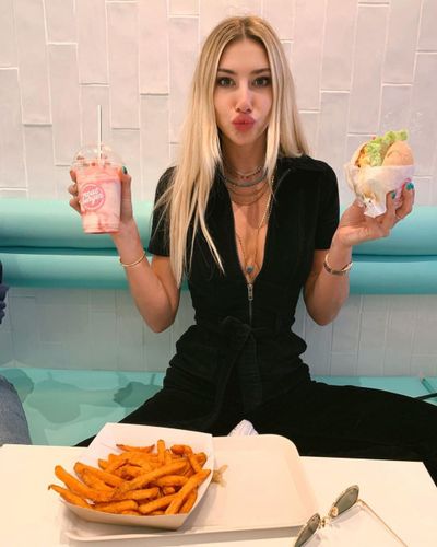 Şeyma Subaşı seksi ifşa fotoğrafı 879