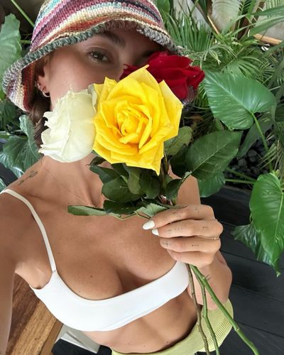 Şeyma Subaşı seksi ifşa fotoğrafı 964