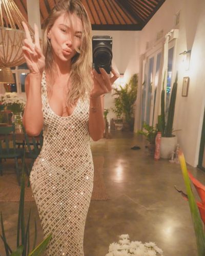 Şeyma Subaşı seksi ifşa fotoğrafı 969