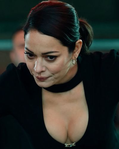 Sezin Akbaşoğulları seksi ifşa fotoğrafı 13