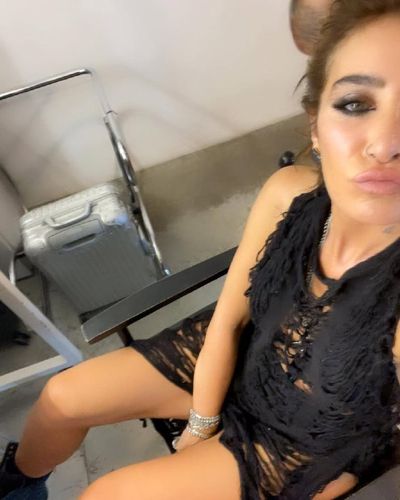 Sıla Gençoğlu seksi ifşa fotoğrafı 15