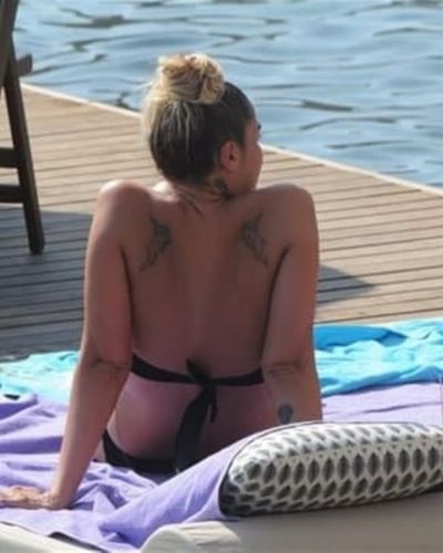 Sıla Gençoğlu seksi ifşa fotoğrafı 73