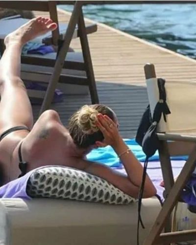 Sıla Gençoğlu seksi ifşa fotoğrafı 74