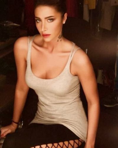 Sıla Gençoğlu seksi ifşa fotoğrafı 98