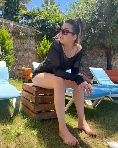 Simge Barankoğlu seksi ifşa fotoğrafı 124