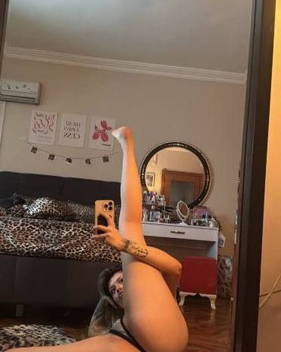 Simge Barankoğlu seksi ifşa fotoğrafı 252