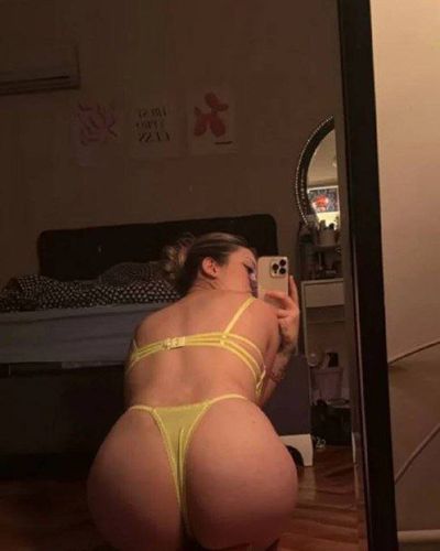Simge Barankoğlu seksi ifşa fotoğrafı 300