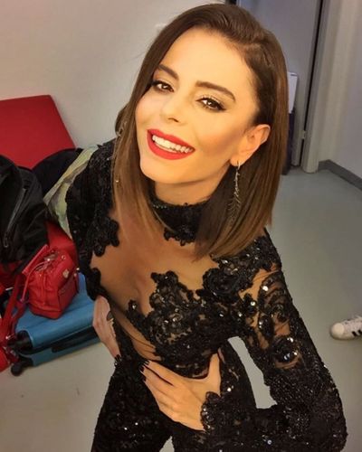 Simge Sağın seksi ifşa fotoğrafı 1015