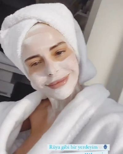 Simge Sağın seksi ifşa fotoğrafı 56440