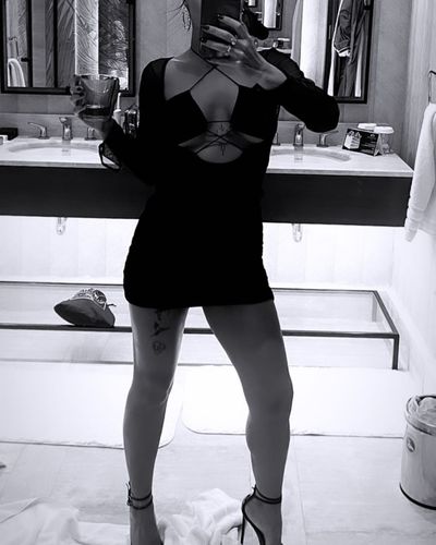 Simge Sağın seksi ifşa fotoğrafı 31