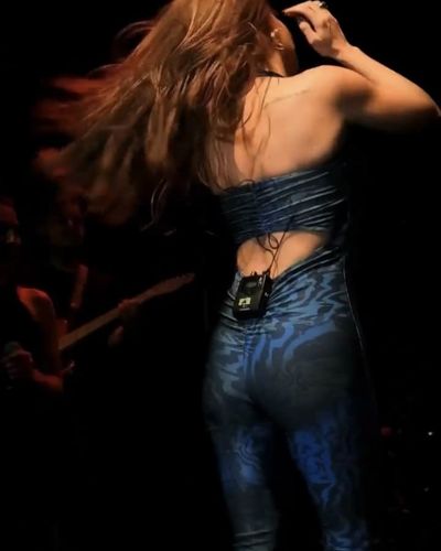 Simge Sağın seksi ifşa fotoğrafı 56273