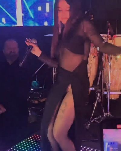 Simge Sağın seksi ifşa fotoğrafı 56219