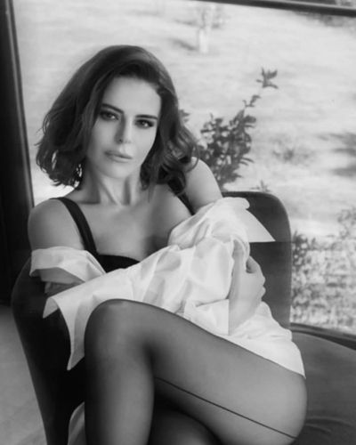 Simge Sağın seksi ifşa fotoğrafı 806