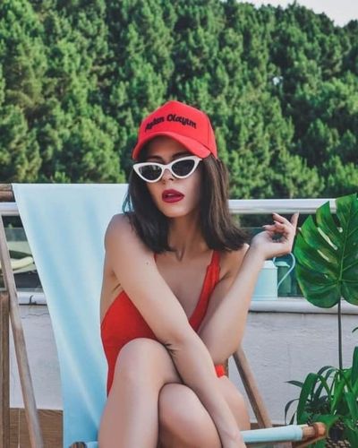 Simge Sağın seksi ifşa fotoğrafı 936